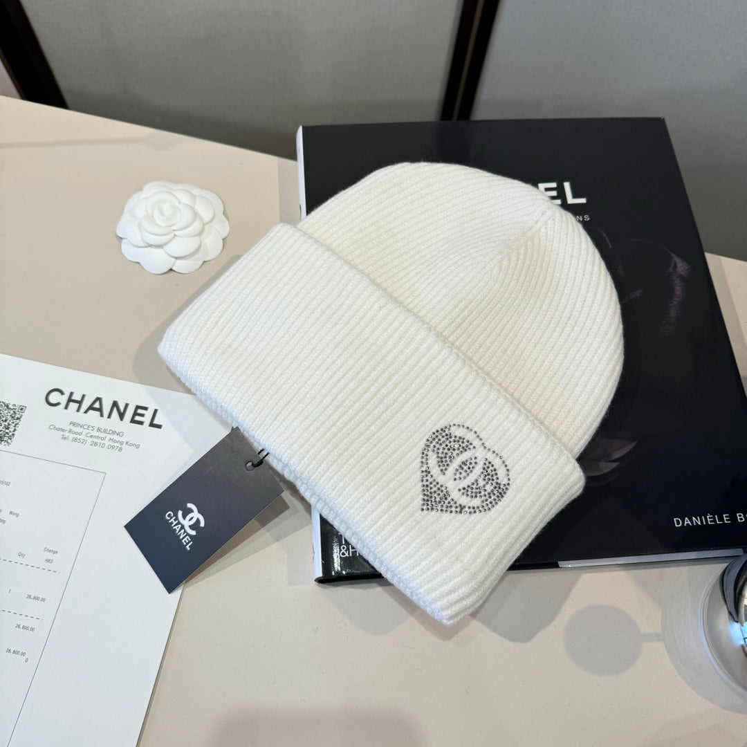 C/C Knit Beanie in white
