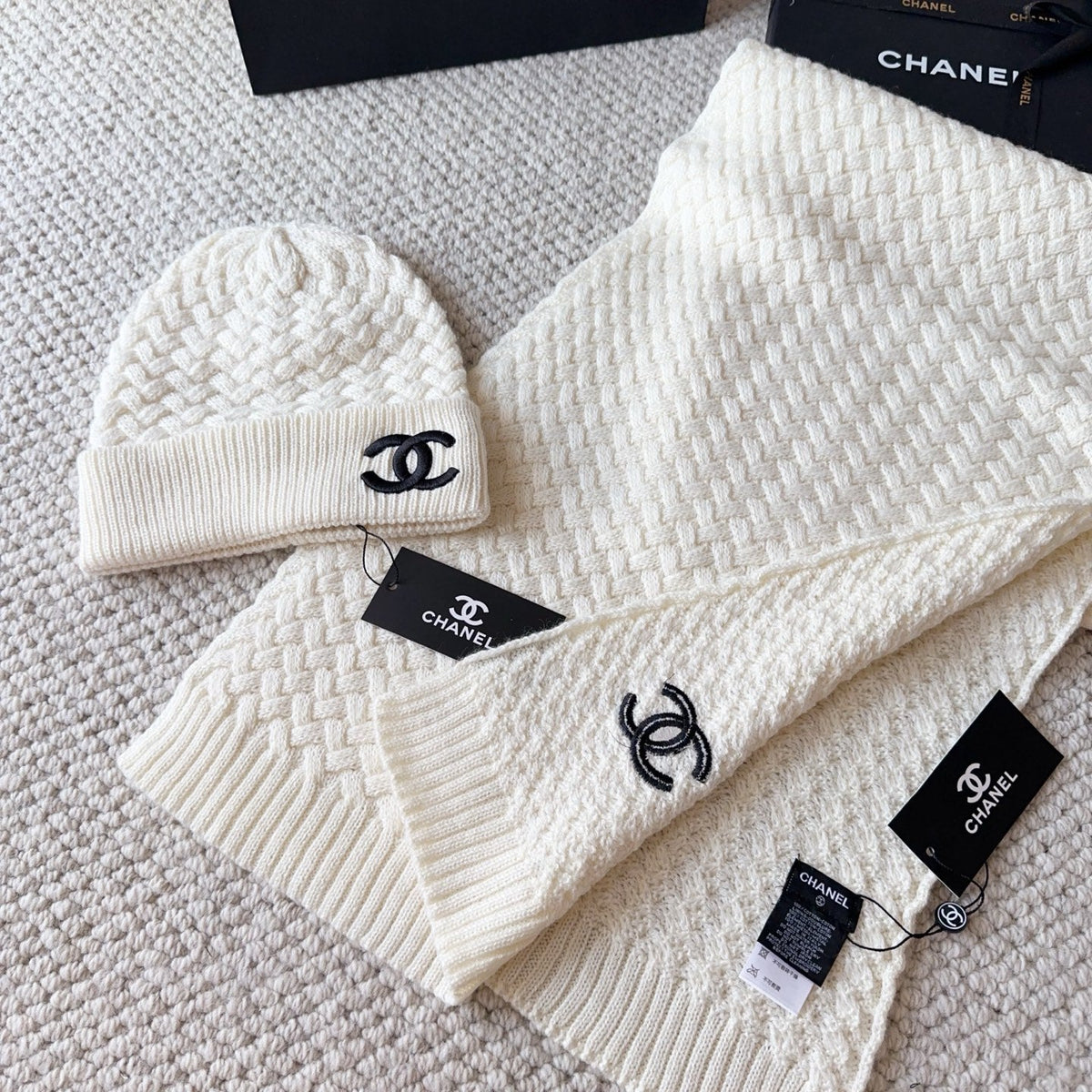 CC Set of Beanie and Scarf