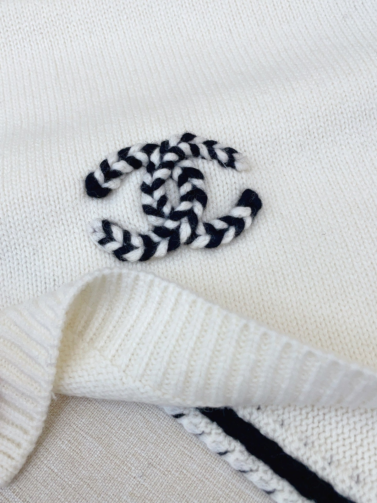 White Knit Wool & Cashmere Scarf